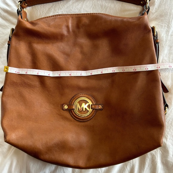 Authentic Michael Kors bag - Picture 12 of 15